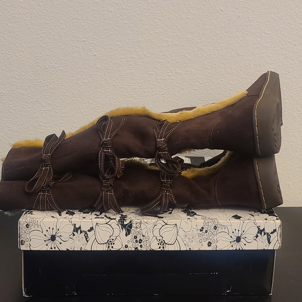 Tall boot - Picture 4 of 6